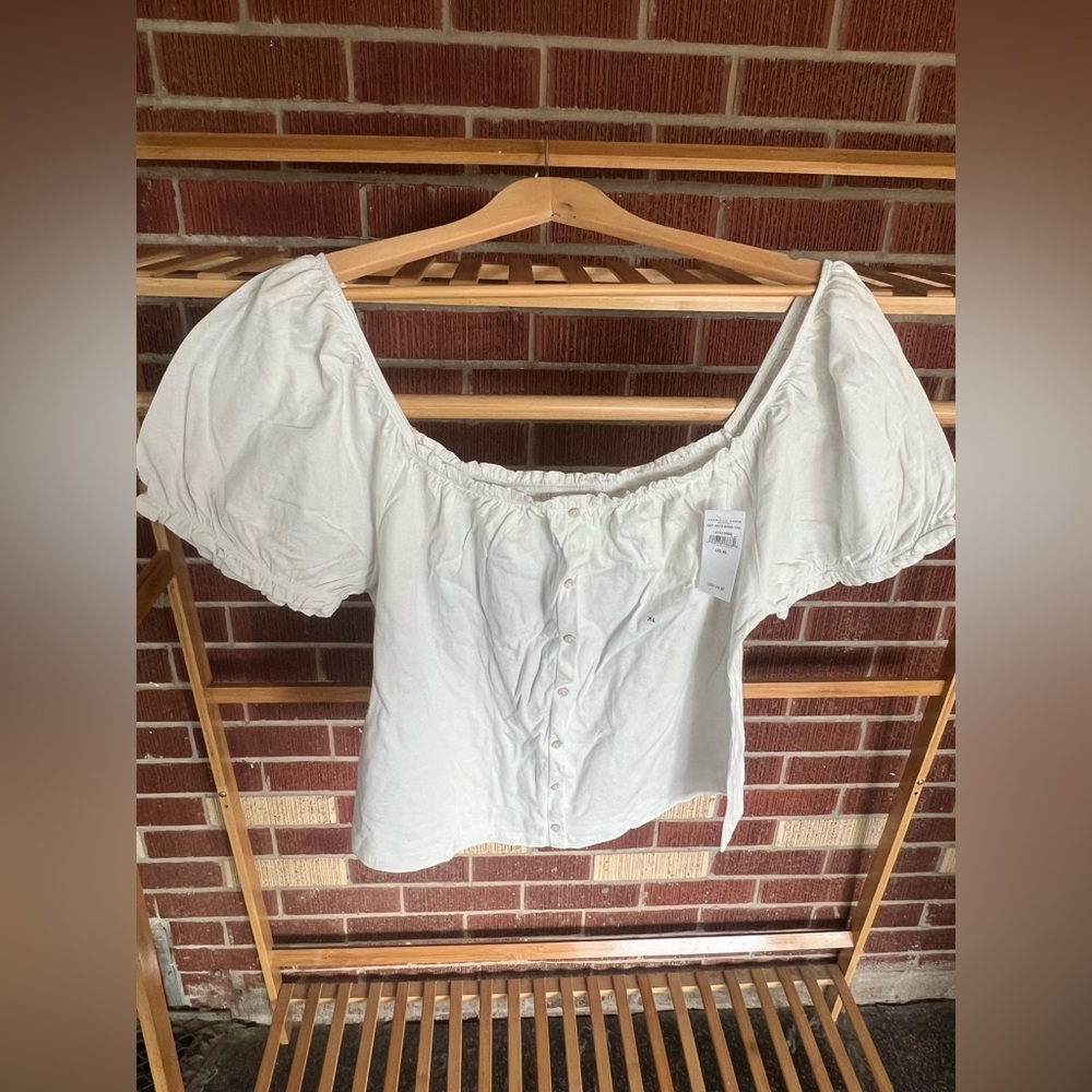 American Eagle NWT white peasant short sleeve blouse